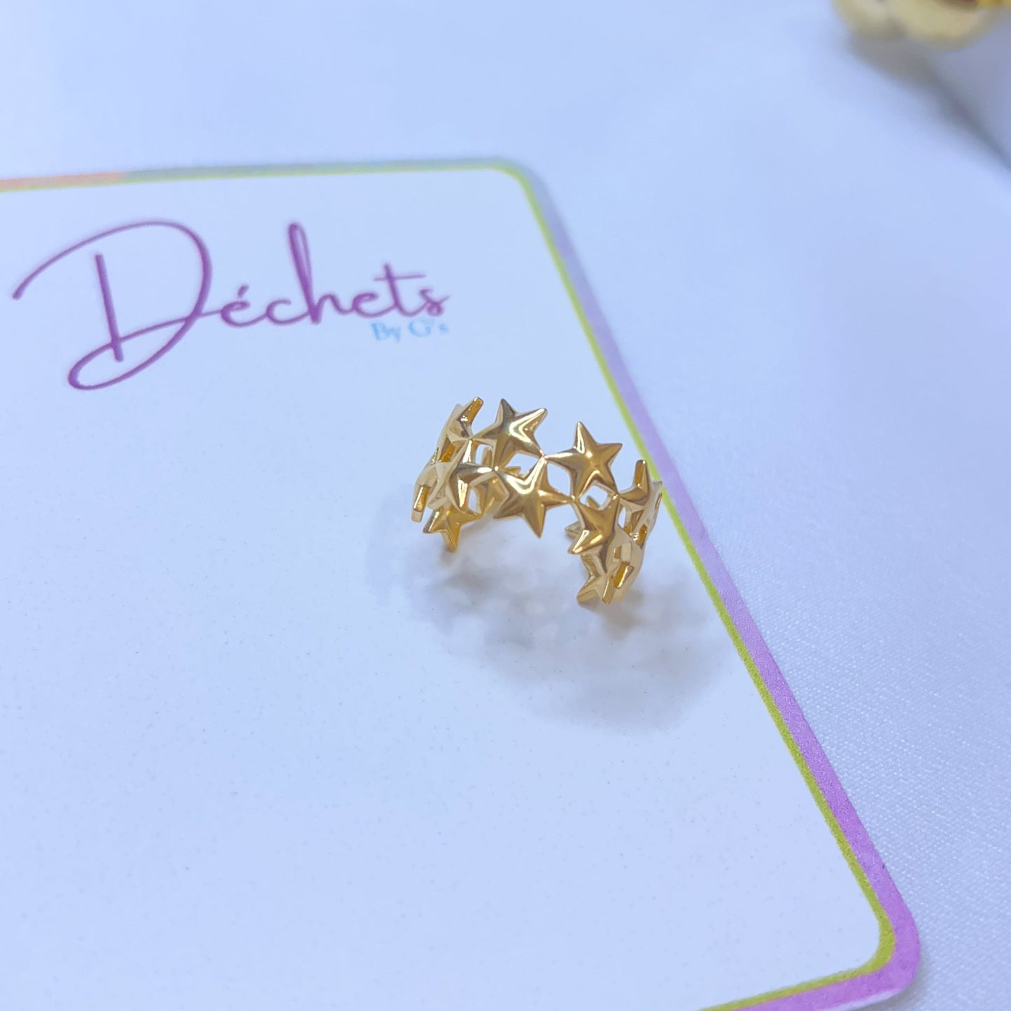 𝑨𝒔𝒕𝒆𝒓𝒊𝒂 𝑅𝑖𝑛𝑔