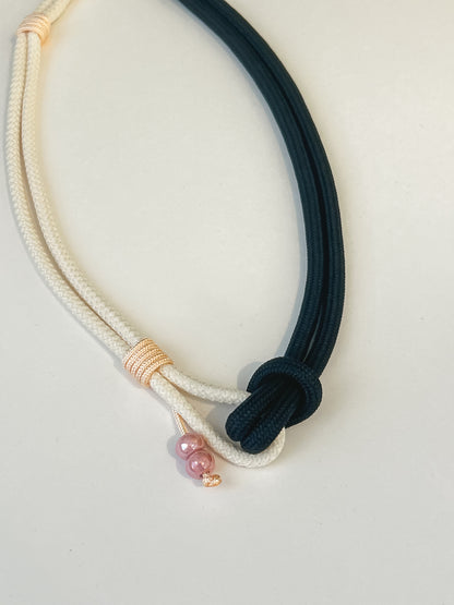 Collar 𝐏𝐥𝐚𝐲𝐚 𝐄𝐬𝐜𝐨𝐧𝐝𝐢𝐝𝐚